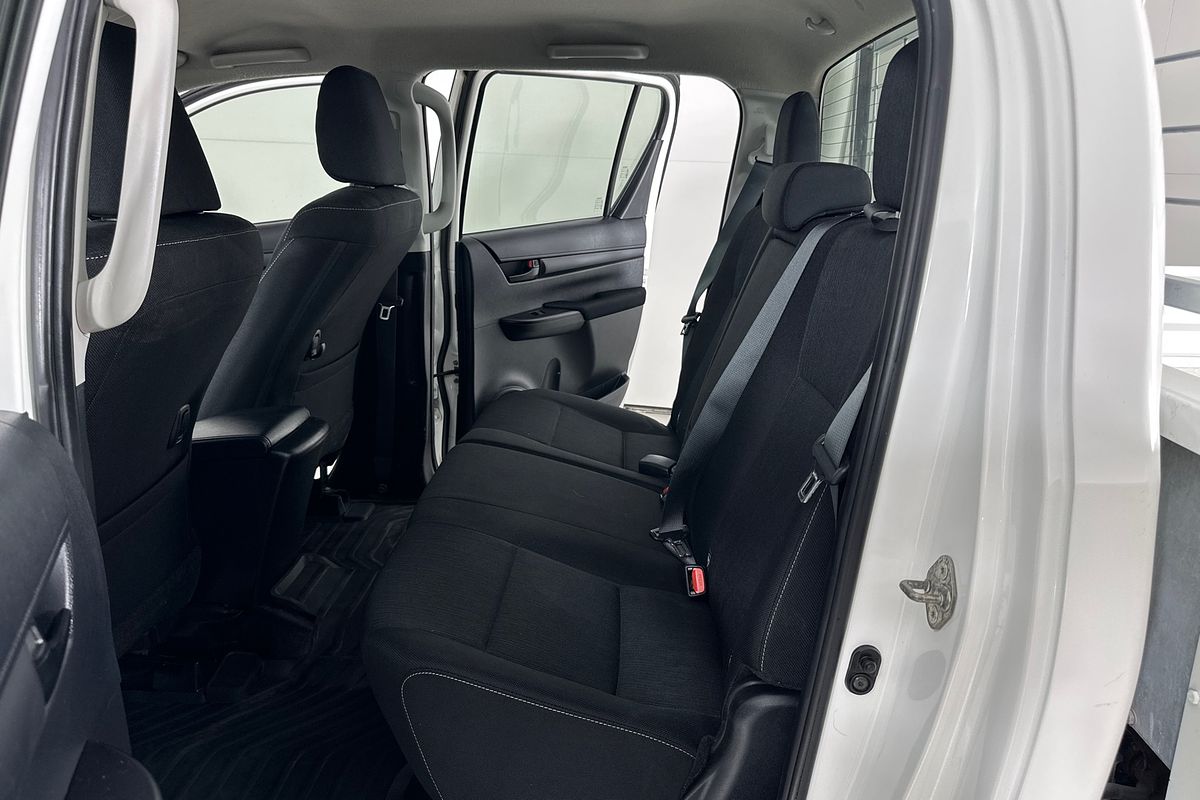 2021 Toyota HILUX SR (4x4) GUN126R 4X4