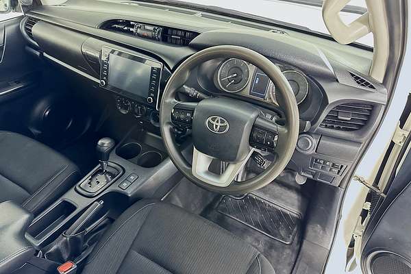 2021 Toyota HILUX SR (4x4) GUN126R 4X4