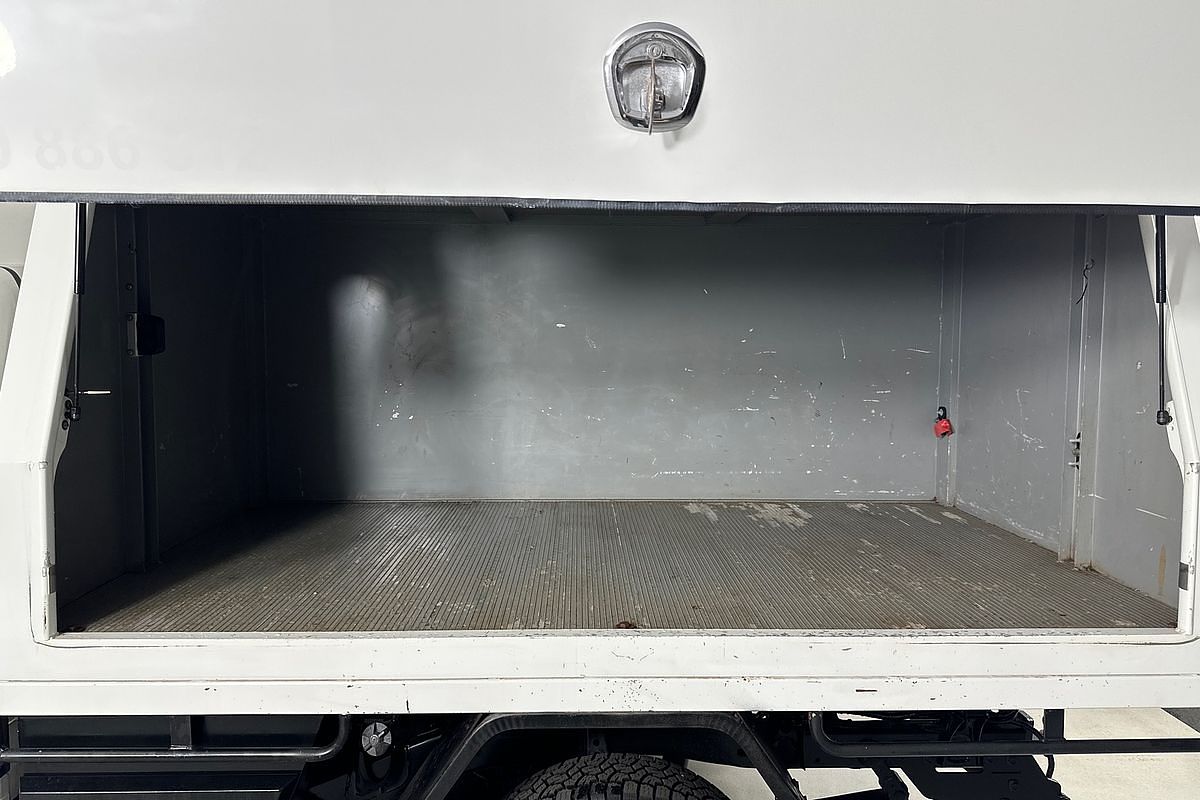 2018 Toyota HILUX SR (4x4) GUN126R MY17 4X4