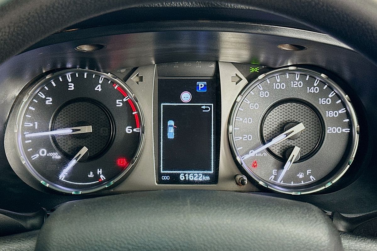 2021 Toyota HILUX SR (4x4) GUN126R FACELIFT 4X4