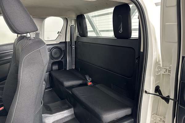 2018 Toyota HILUX SR (4x4) GUN126R MY19 4X4