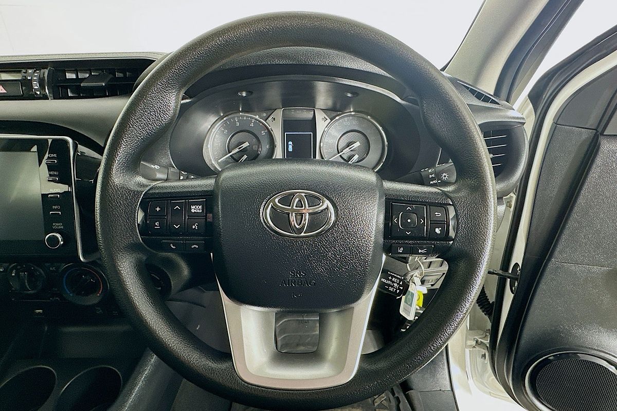 2022 Toyota HILUX SR (4x4) GUN126R 4X4