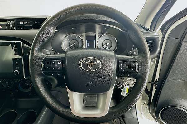 2022 Toyota HILUX SR (4x4) GUN126R 4X4