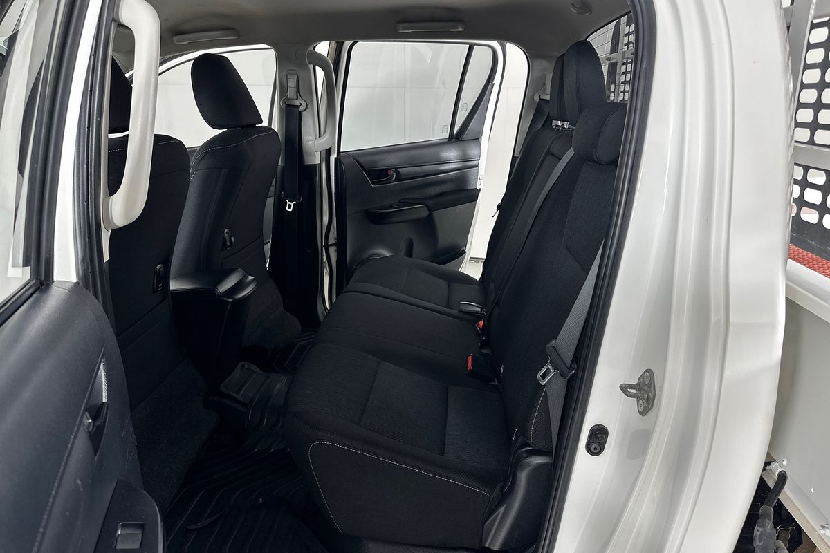 2021 Toyota HILUX SR (4x4) GUN126R FACELIFT 4X4