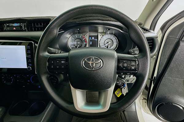 2020 Toyota HILUX SR GUN126R 4X4