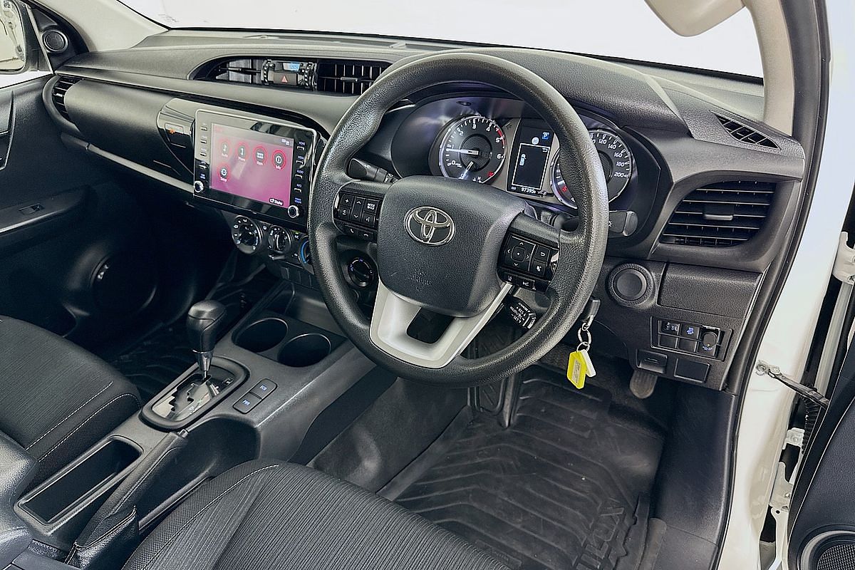 2022 Toyota HILUX SR (4x4) GUN126R 4X4