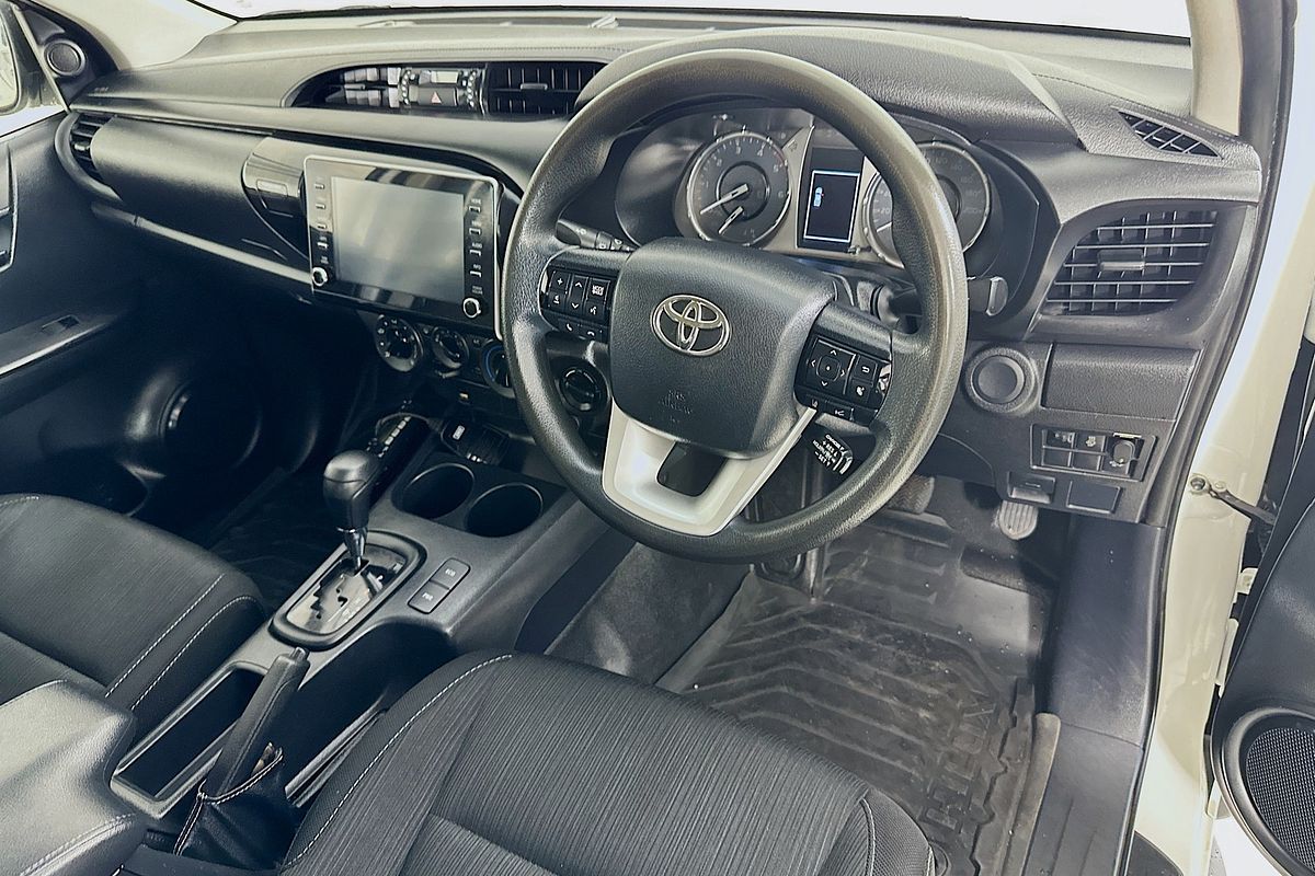 2022 Toyota HILUX SR (4x4) GUN126R 4X4