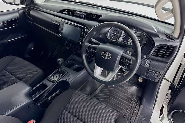 2020 Toyota HILUX WORKMATE (4x4) GUN125R FACELIFT 4X4