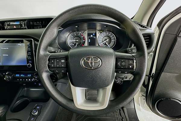 2024 Toyota HILUX SR 48V (4x4) GUN126R 4X4