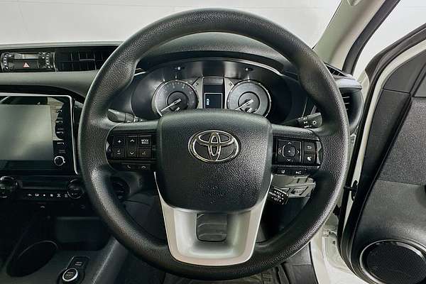 2024 Toyota Hilux SR 48V GUN126R 4X4