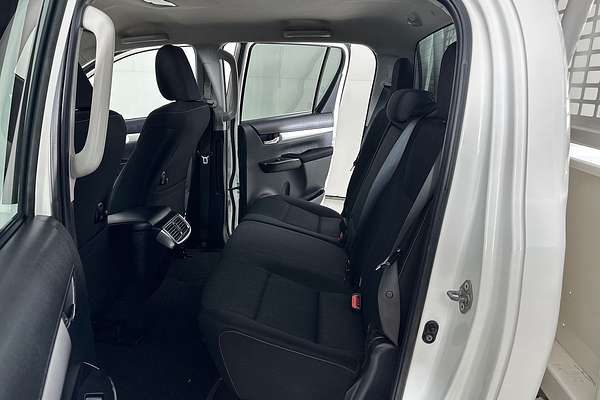 2021 Toyota HILUX SR5 (4x4) GUN126R 4X4
