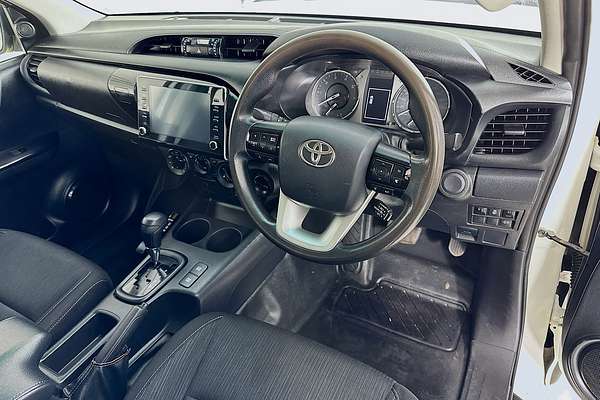2021 Toyota HILUX SR (4x4) GUN126R FACELIFT 4X4