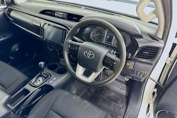 2022 Toyota HILUX SR (4x4) GUN126R 4X4