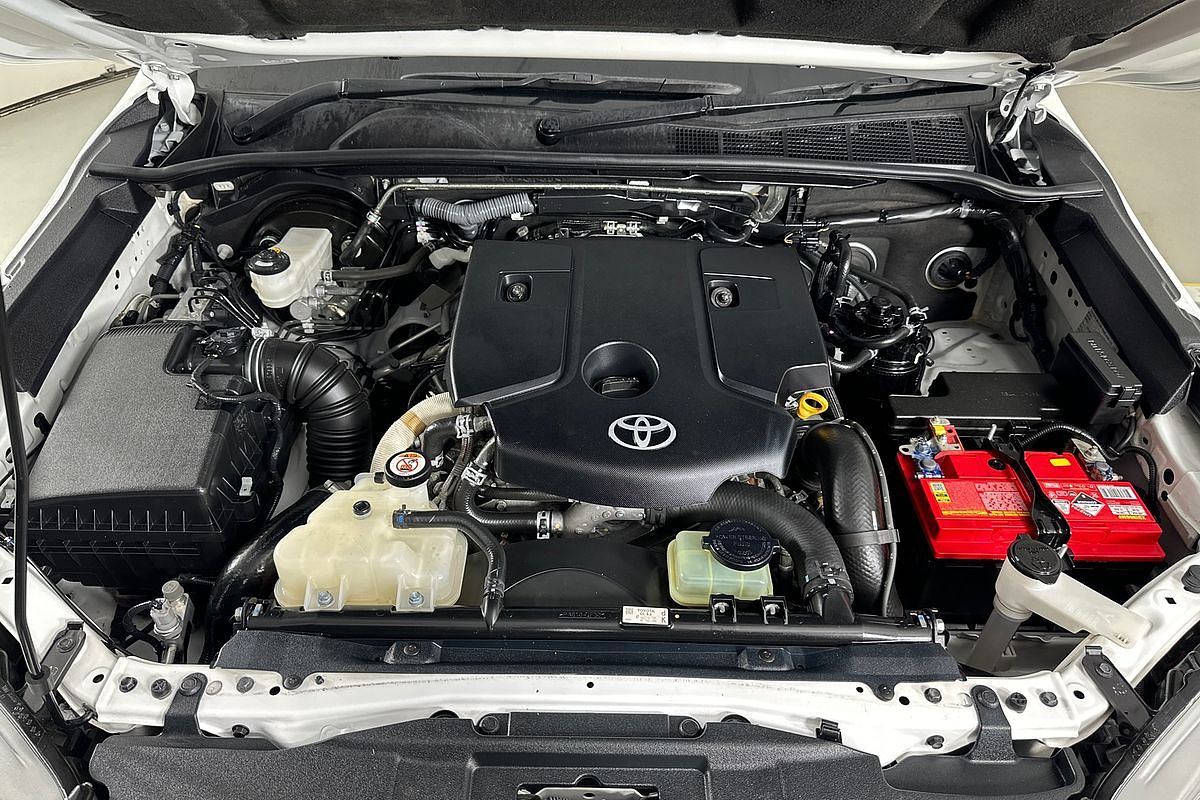 2018 Toyota HILUX SR (4x4) GUN126R MY19 4X4