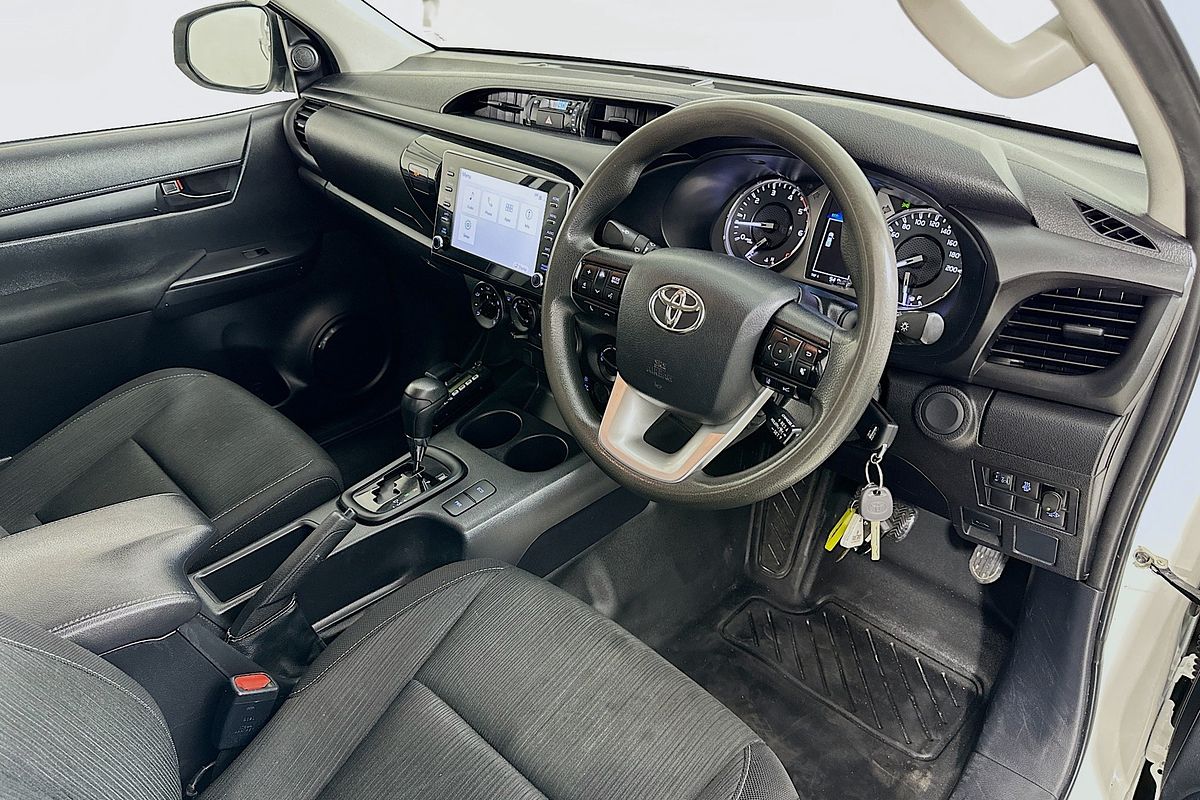 2022 Toyota HILUX SR (4x4) GUN126R 4X4