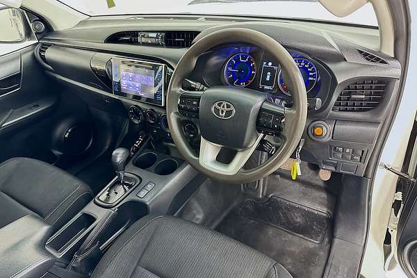 2020 Toyota HILUX SR (4x4) GUN126R MY19 UPGRADE 4X4