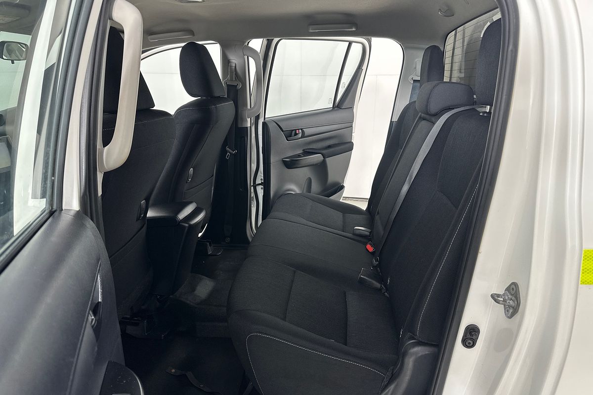 2020 Toyota HILUX SR (4x4) GUN126R MY19 UPGRADE 4X4