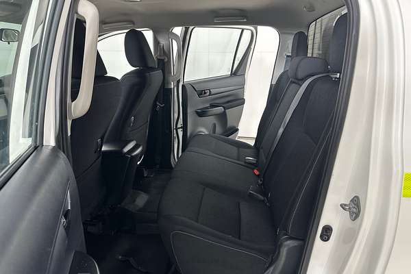2020 Toyota HILUX SR (4x4) GUN126R MY19 UPGRADE 4X4