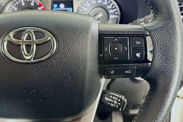 2021 Toyota HILUX SR5 (4x4) GUN126R FACELIFT 4X4
