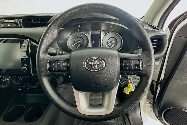 2023 Toyota HILUX SR GUN126R 4X4