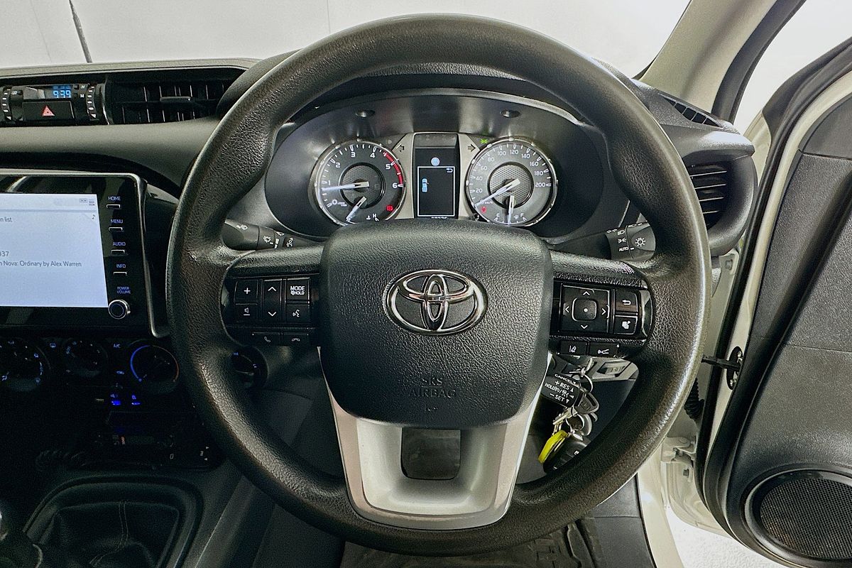 2022 Toyota HILUX SR (4x4) GUN126R 4X4