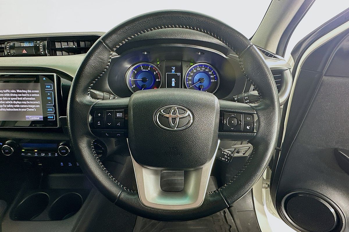 2018 Toyota HILUX SR5 (4x4) GUN126R MY17 4X4