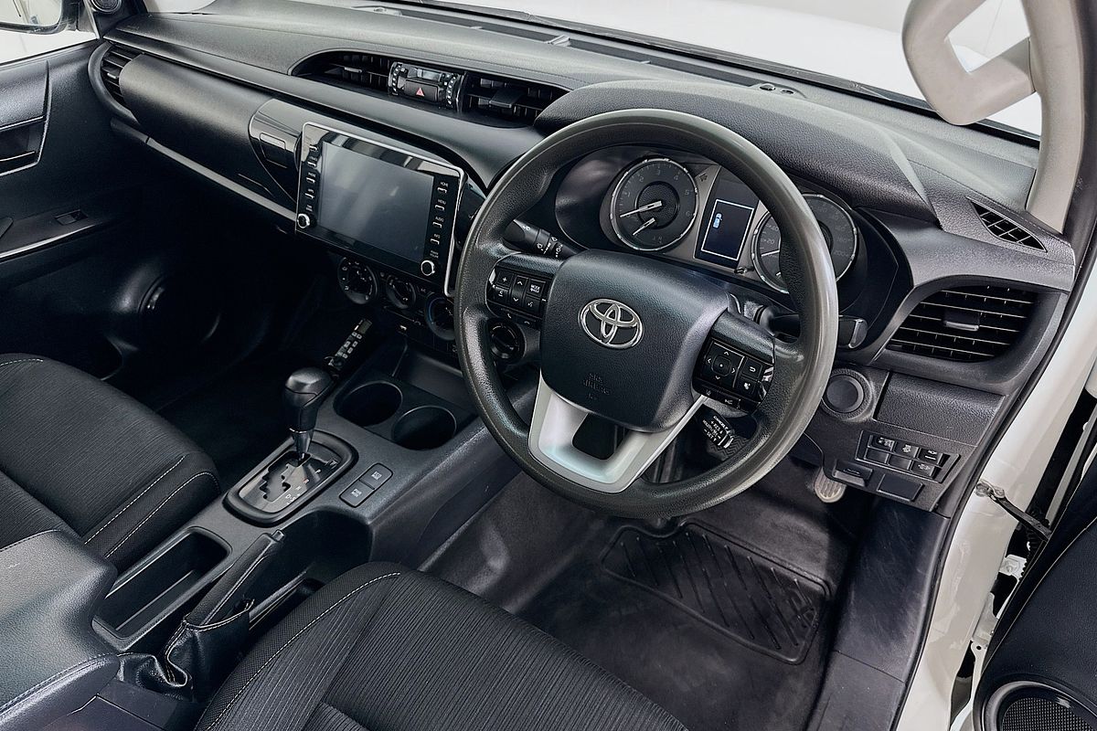 2021 Toyota HILUX SR (4x4) GUN126R 4X4