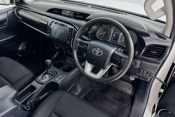 2021 Toyota HILUX SR (4x4) GUN126R 4X4