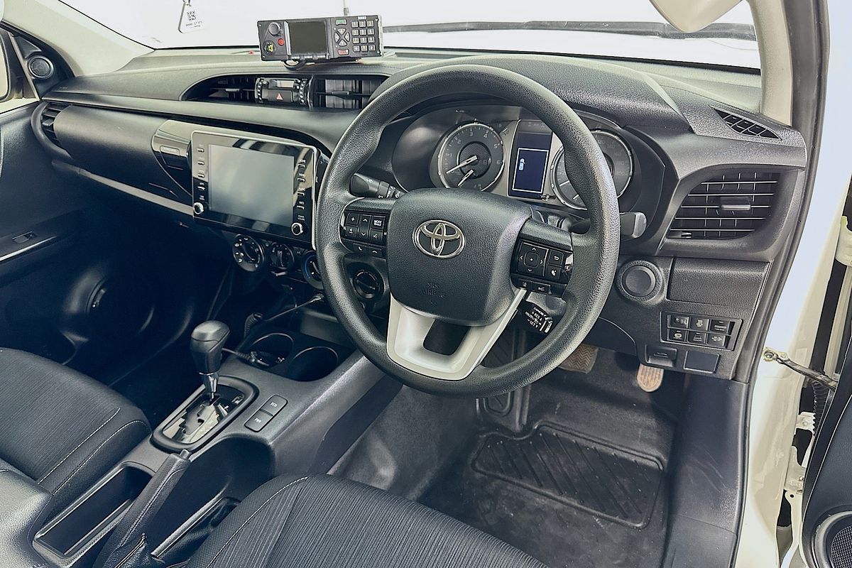 2021 Toyota HILUX SR (4x4) GUN126R 4X4
