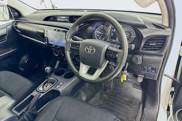 2021 Toyota HILUX SR (4x4) GUN126R 4X4