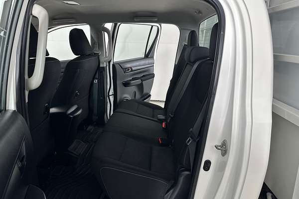 2020 Toyota HILUX SR (4x4) GUN126R FACELIFT 4X4
