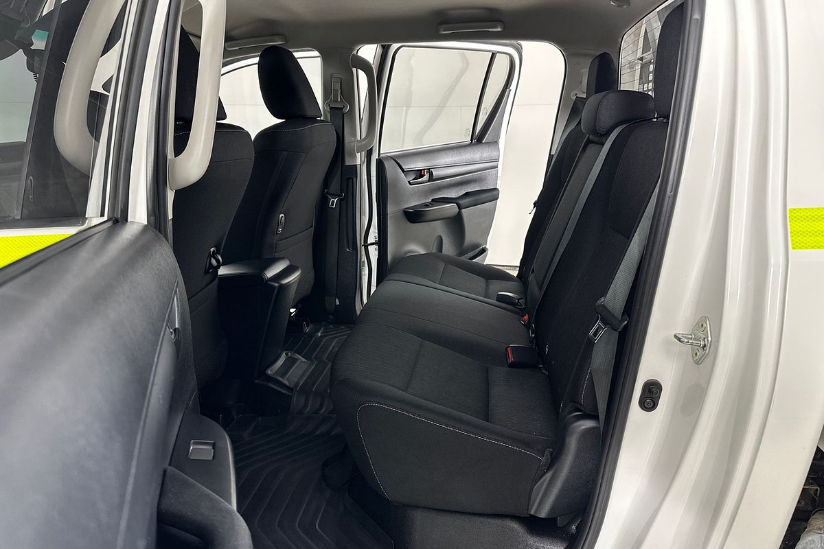 2022 Toyota HILUX SR (4x4) GUN126R 4X4