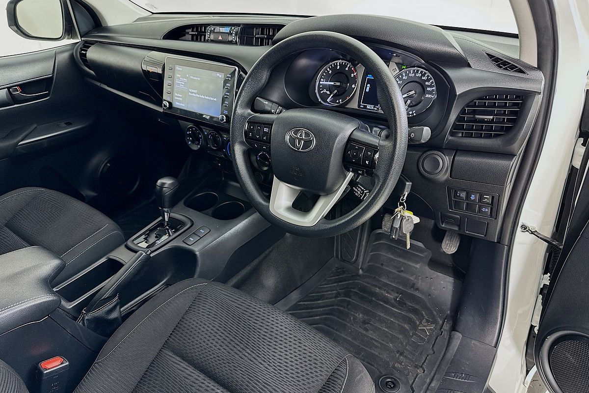2023 Toyota HILUX SR (4x4) GUN126R 4X4