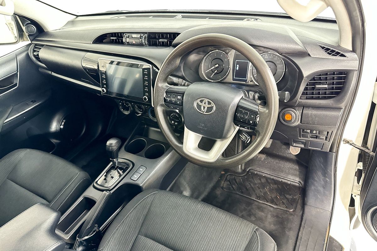 2022 Toyota HILUX SR (4x4) GUN126R 4X4