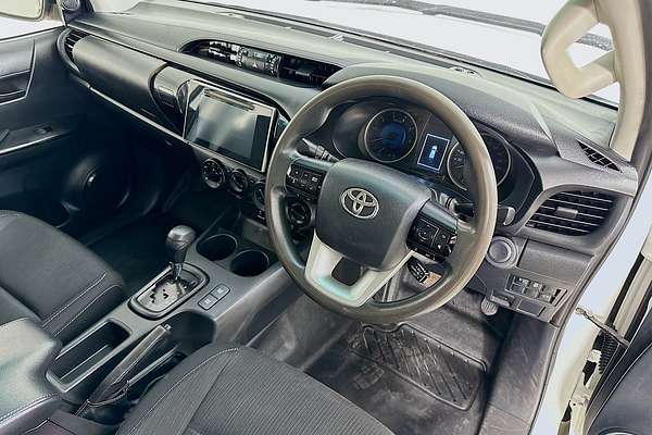 2020 Toyota HILUX SR (4x4) GUN126R MY19 UPGRADE 4X4