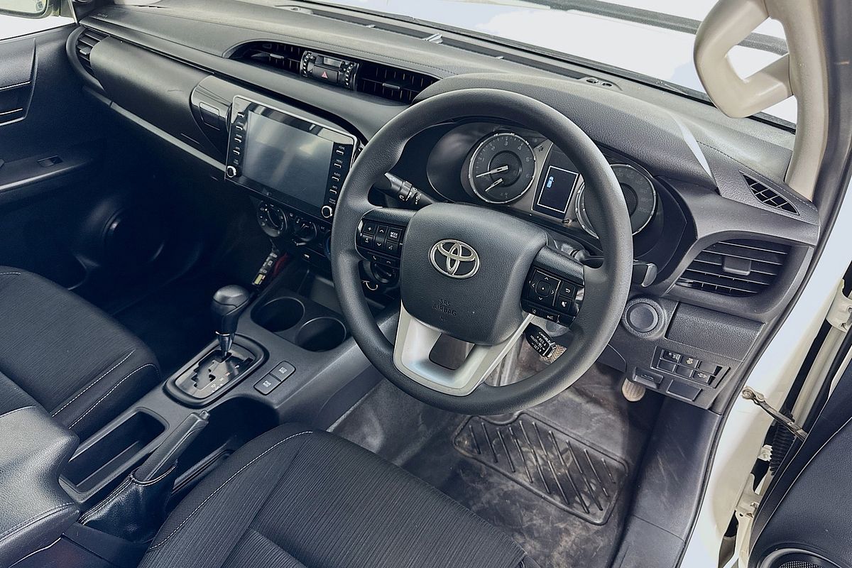 2021 Toyota HILUX SR (4x4) GUN126R 4X4