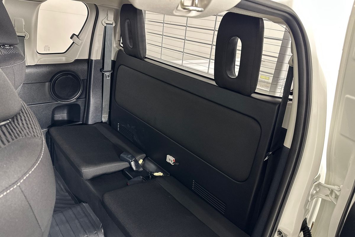 2022 Toyota Hilux SR (4x4) GUN126R 4X4