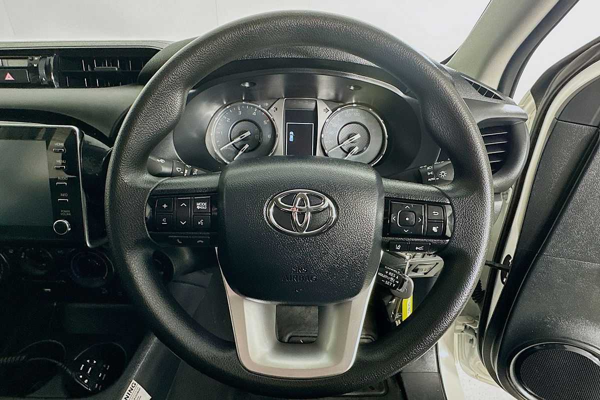 2021 Toyota HILUX SR (4x4) GUN126R 4X4