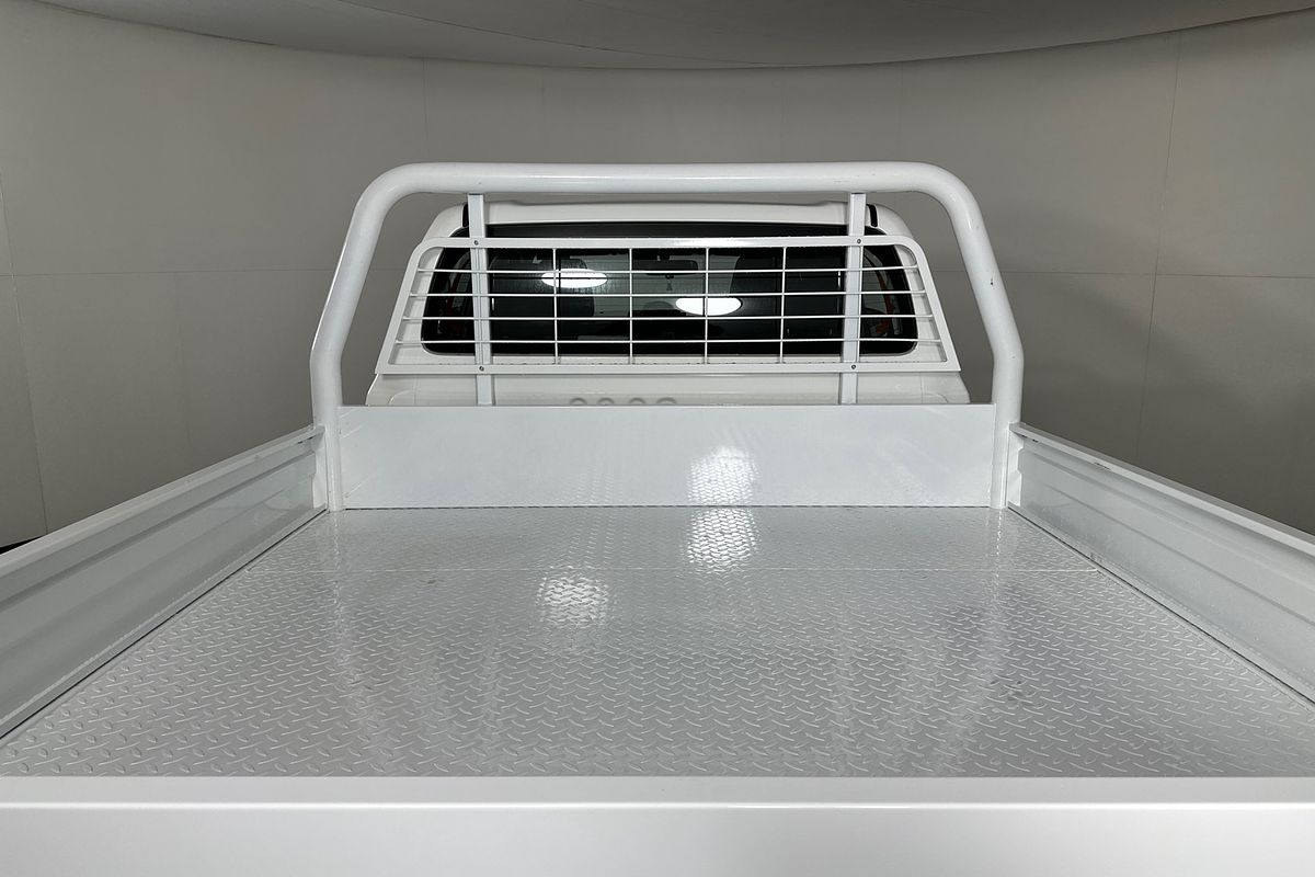 2020 Toyota HILUX SR (4x4) GUN126R FACELIFT 4X4