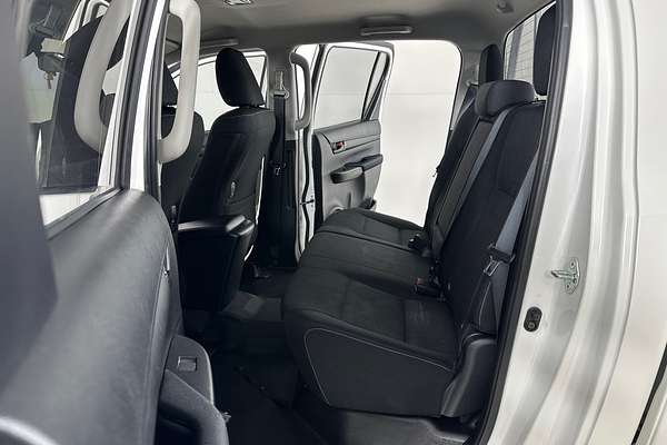 2022 Toyota HILUX SR HI-RIDER (4x2) GUN136R REAR WHEEL DRIVE