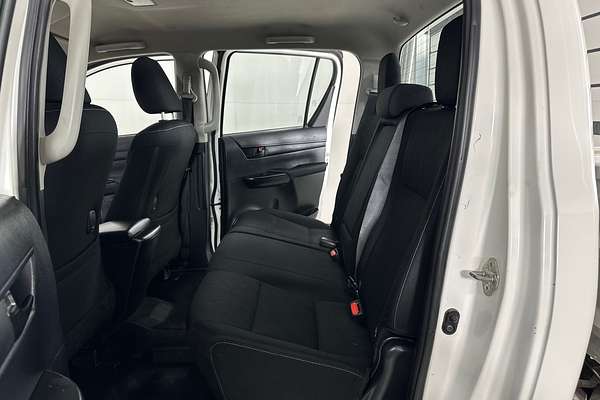 2019 Toyota HILUX SR (4x4) GUN126R MY19 UPGRADE 4X4