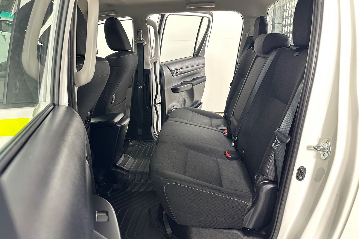 2024 Toyota HILUX SR (4x4) GUN126R 4X4
