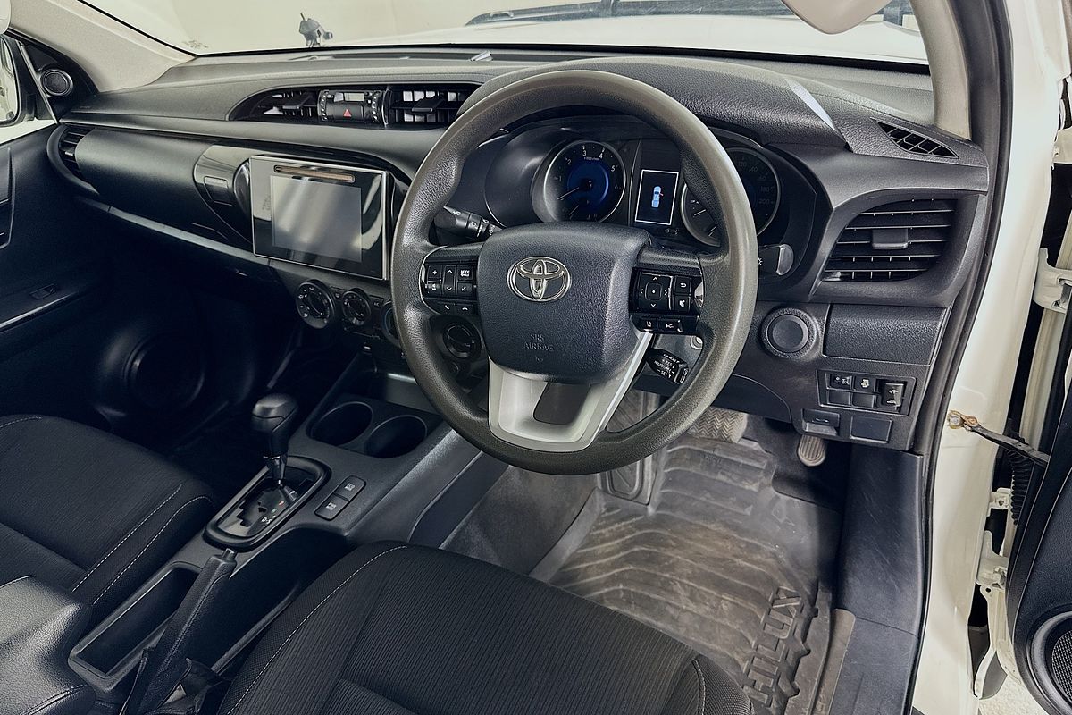 2020 Toyota HILUX SR (4x4) GUN126R MY19 UPGRADE 4X4