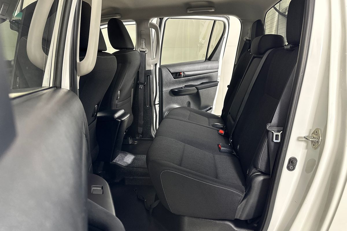 2022 Toyota HILUX SR (4x4) GUN126R 4X4