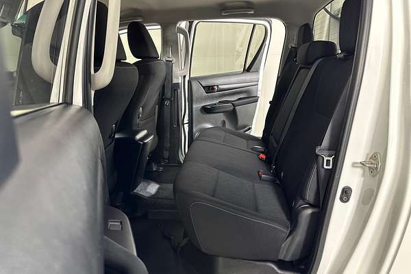 2022 Toyota HILUX SR (4x4) GUN126R 4X4