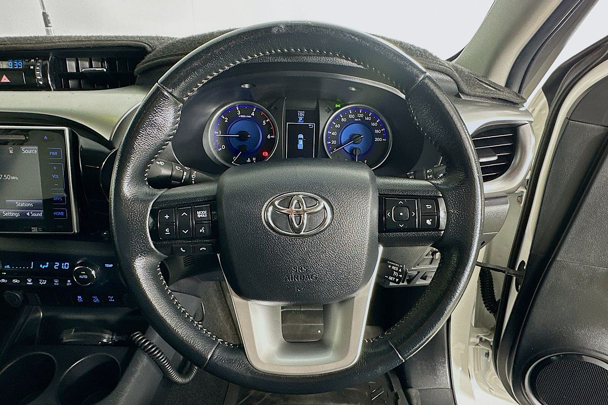 2019 Toyota HILUX SR5 (4x4) GUN126R MY19 4X4