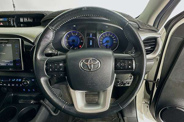 2019 Toyota HILUX SR5 (4x4) GUN126R MY19 4X4