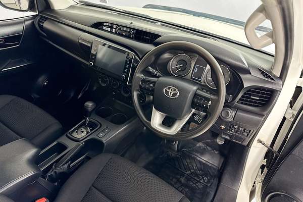 2021 Toyota HILUX SR (4x4) GUN126R FACELIFT 4X4
