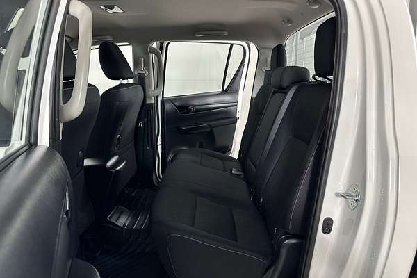 2024 Toyota HILUX SR (4x4) GUN126R 4X4