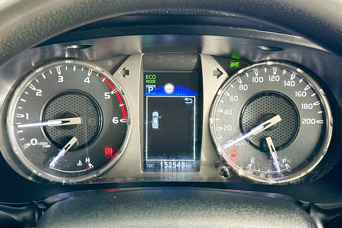 2020 Toyota HILUX SR (4x4) GUN126R FACELIFT 4X4